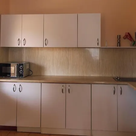 Semesterbostad Lesna Oaza *